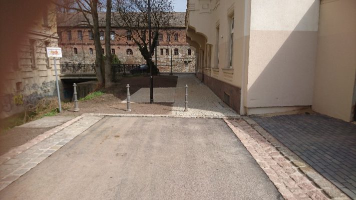 halle-tuchraehmchen2